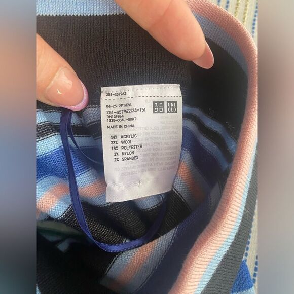 Marni Uniqlo multicolored skirt
in stripes size small - Picture 6 of 11